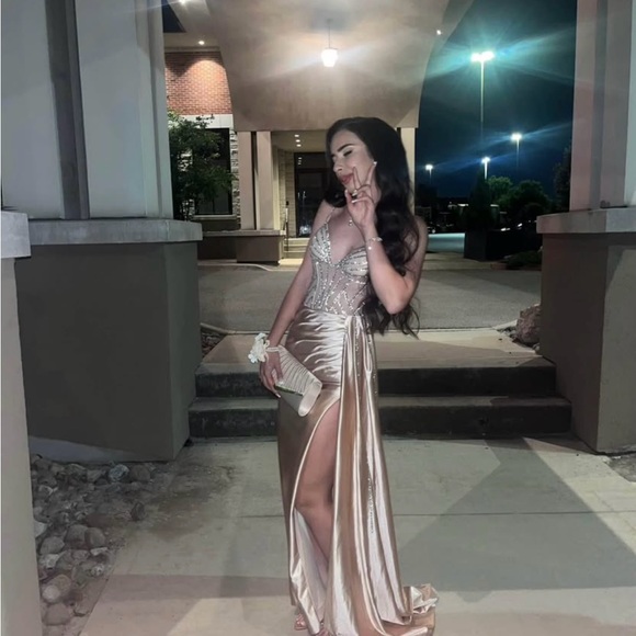 champagne dress - Picture 2 of 4